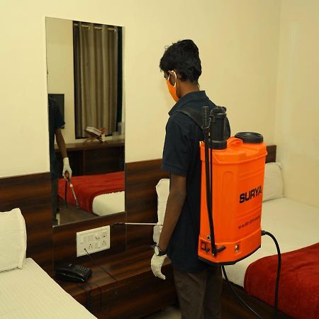 Hotel Disha Palace Ширди Экстерьер фото