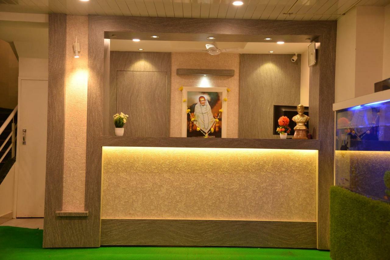 Hotel Disha Palace Ширди Экстерьер фото