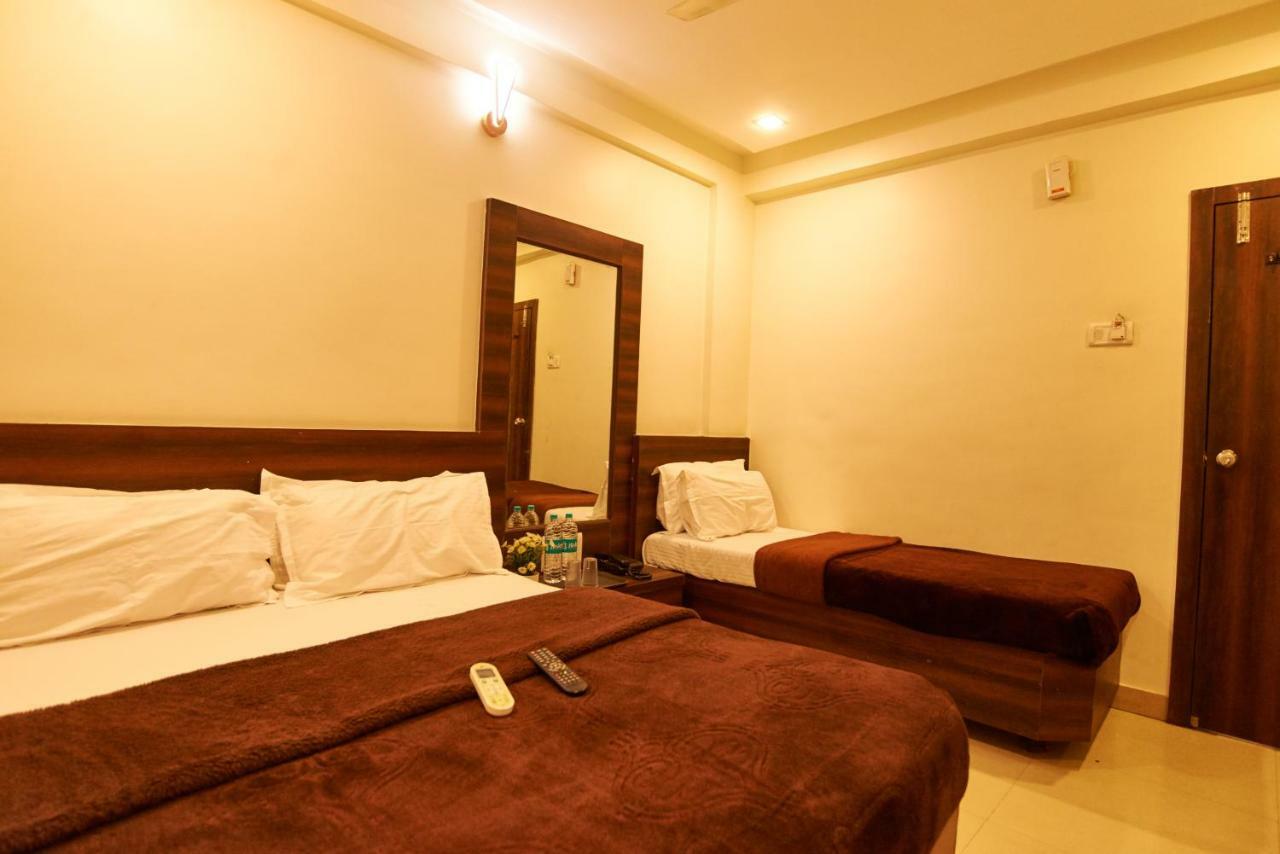 Hotel Disha Palace Ширди Экстерьер фото